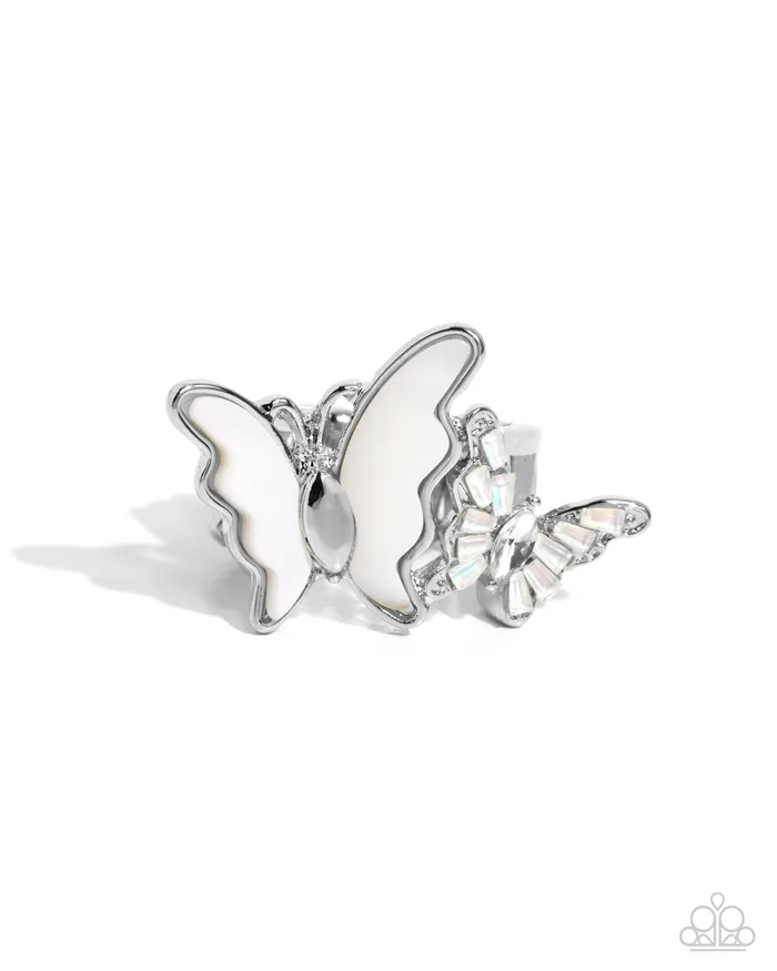 Paparazzi Accessories Paparazzi Dueling Decadence White Ring Rings