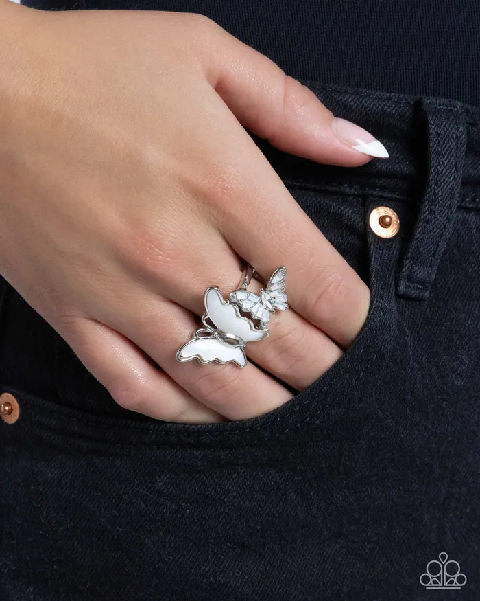 Paparazzi Accessories Paparazzi Dueling Decadence White Ring Rings