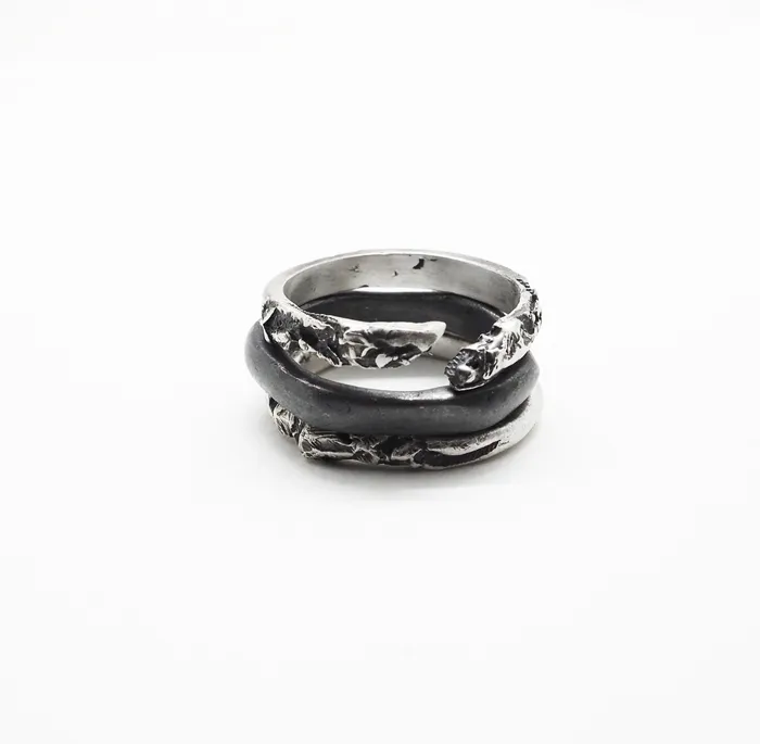 OSSOSS BROKEN STACK RING Rings