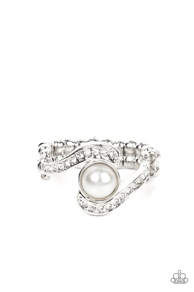 Paparazzi Accessories Rings Envious Enrapture White Pearl Rhinestone Silver Ring Paparazzi Paparazzi Accessories Rings Envious Enrapture White Pearl Rhinestone Silver Ring Paparazzi
