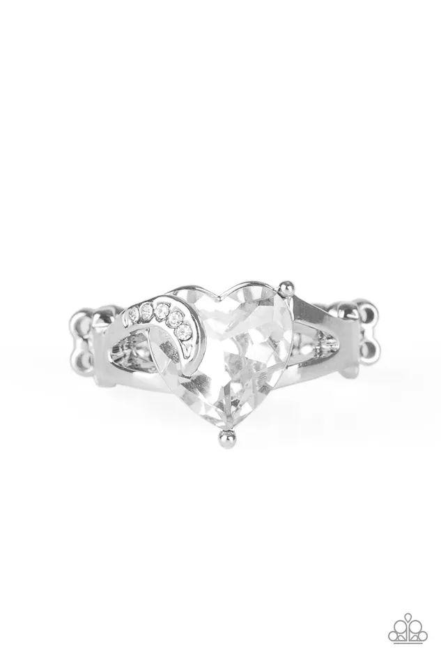 Paparazzi Accessories Rings Romantic Reverie White Heart Gem Silver Ring Paparazzi Paparazzi Accessories Rings Romantic Reverie White Heart Gem Silver Ring Paparazzi