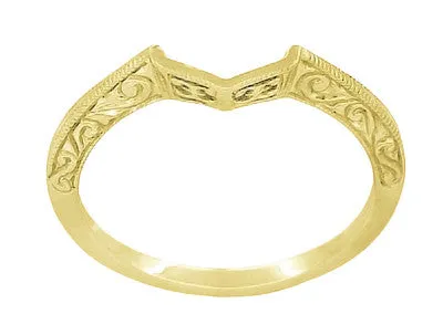 Rings Antique Jewelry Mall Art Deco Filigree Scrolls Engraved Contoured Wedding Band in 14 Karat Yellow Gold Rings Antique Jewelry Mall Art Deco Filigree Scrolls Engraved Contoured Wedding Band in 14 Karat Yellow Gold