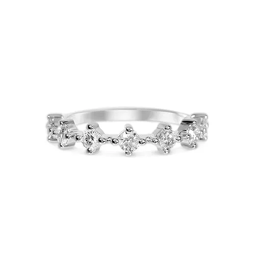 Rings NORTH SOUTH SHARED CLAW DIAMOND BAND IN 14 KARAT GOLD Penwarden Fine Jewellery Rings NORTH SOUTH SHARED CLAW DIAMOND BAND IN 14 KARAT GOLD Penwarden Fine Jewellery