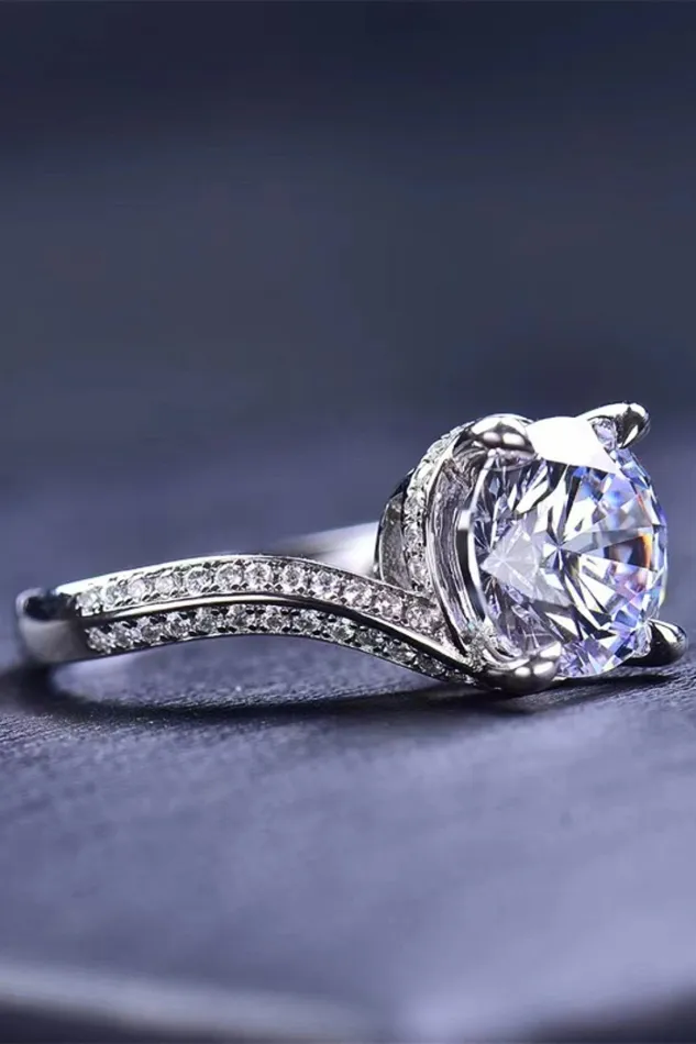 Rings Trendsi Keep Your Eyes On Me 3 Carat Moissanite Ring