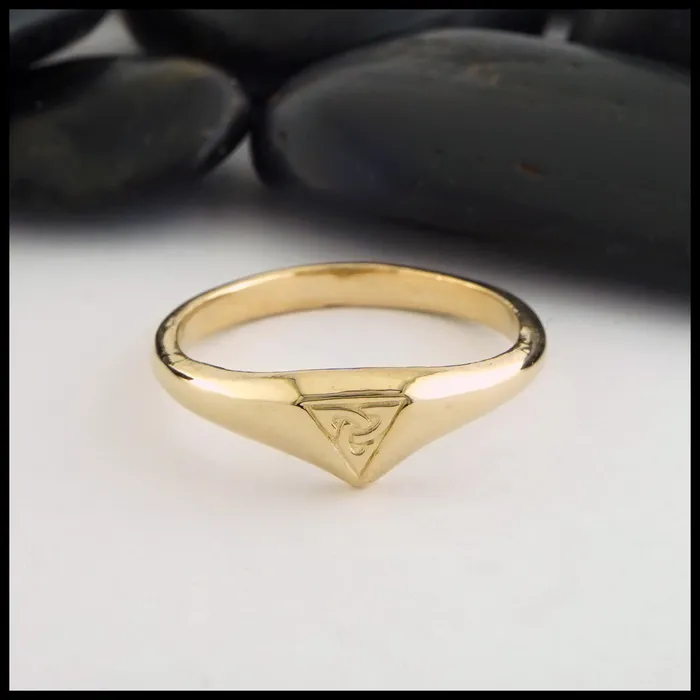 Walker Metalsmiths Rings Gold Trinity Knot Ring